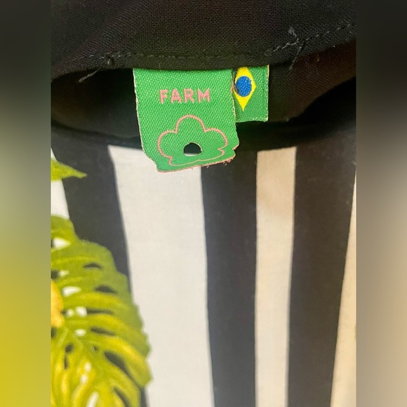 Farm Brazil Rio Top Shirt Women’s Size P Small Fruit Print Short Sleeve Colorful - Picture 3 of 8